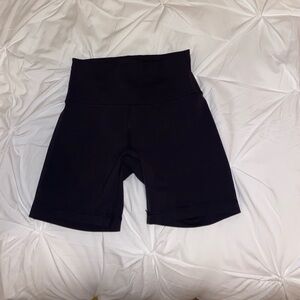 Lululemon black biker shorts size 6